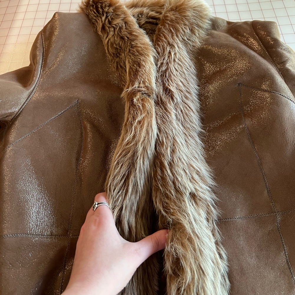 Saks Fifth Avenue medium large tan beige gold 100% leather fur vintage coat - Picture 7 of 16